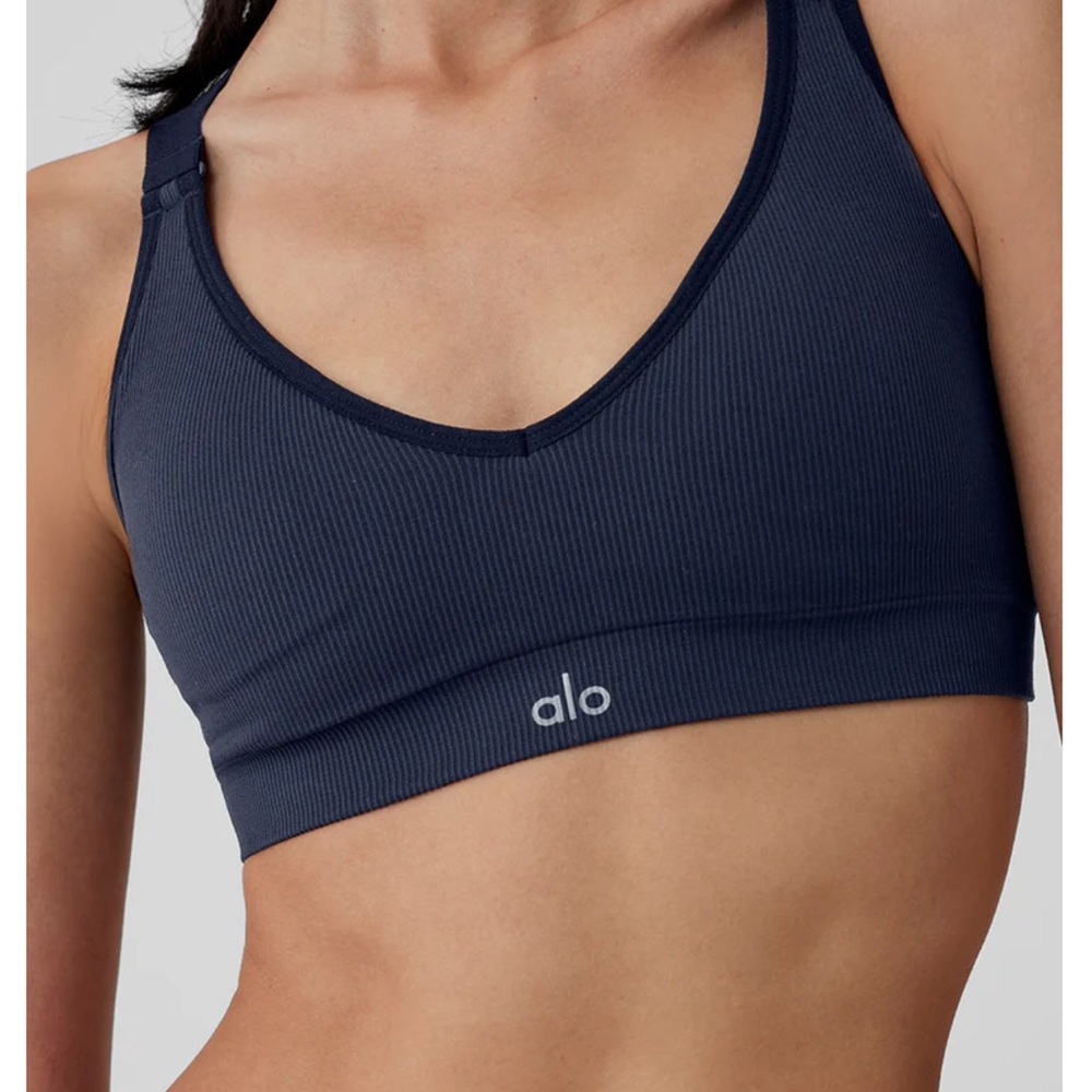 Alo medium top